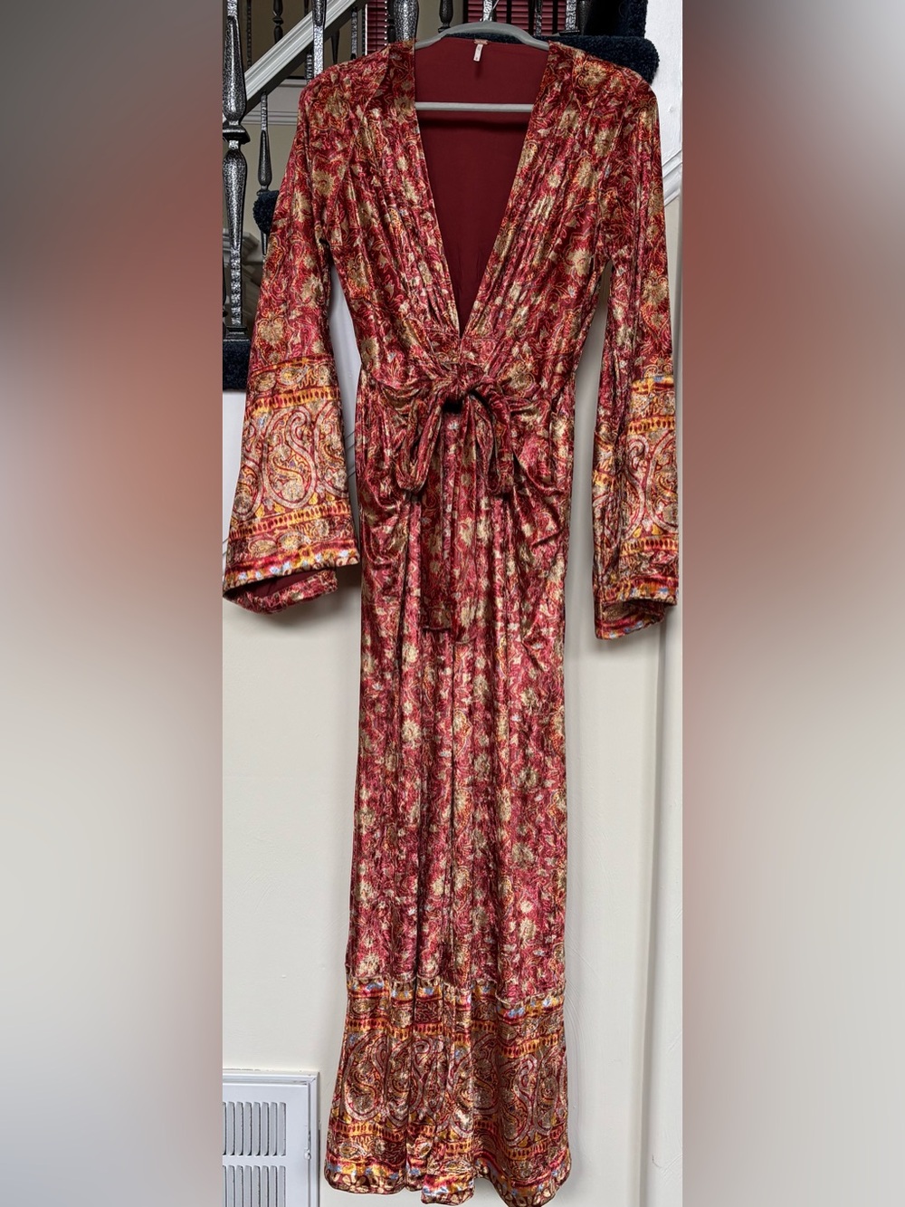 Free People Velvet Jumpsuit – An Exquisite, Timeless Showstopper!